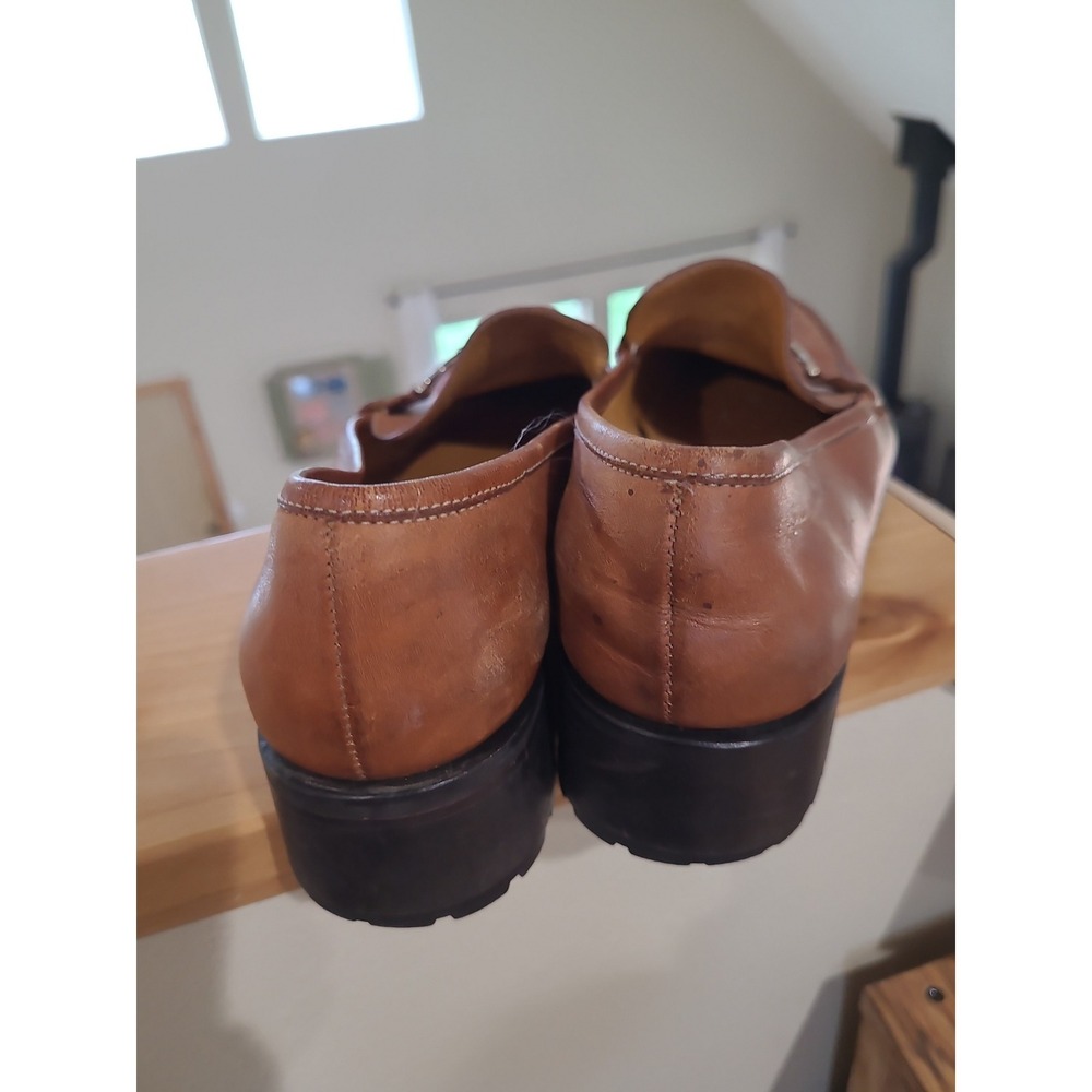 Cole Haan Horse Bit  Leather Slip on Loafers‎ Women SZ 7.5B Vibram Sole low heel - Picture 3 of 12